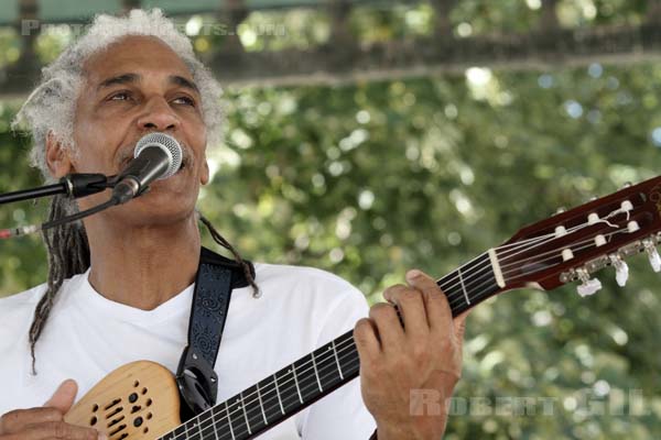 CHRIS COMBETTE - 2012-09-09 - PARIS - Square de la Place des Fetes - 